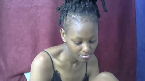 Snapshot of sexxy_bum23 chatting on January 17, 12:10 pm sexxy bum online show from January 17, 12:10 pm