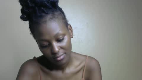 Snapshot of sexxy_bum23 chatting on February 10, 9:14 am sexxy bum online show from February 10, 9:14 am