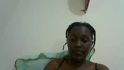 Snapshot of sexxy_kendrah chatting on October 8, 10:25 pm lorna online show from October 8, 10:25 pm