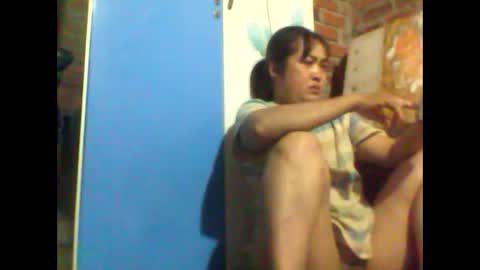 Snapshot of sexxy_love2k chatting on October 6, 2:06 am sexxy_love2k online show from October 6, 2:06 am