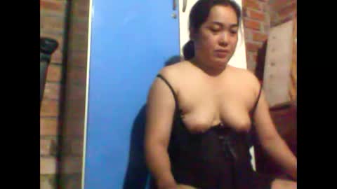 Snapshot of sexxy_love2k chatting on October 12, 2:47 am sexxy_love2k online show from October 12, 2:47 am