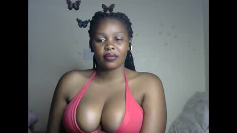Snapshot of sexxy_savage chatting on March 12, 10:17 pm sexxy_savage online show from March 12, 10:17 pm