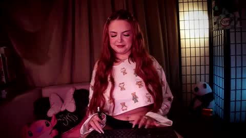 Snapshot of sexxy_vixen chatting on February 7, 4:37 am Lexy online show from February 7, 4:37 am