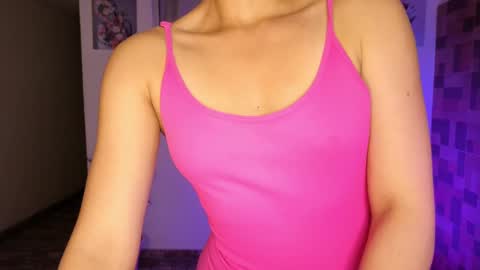 Snapshot of sexxylady__ chatting on February 25, 11:37 pm Angie online show from February 25, 11:37 pm