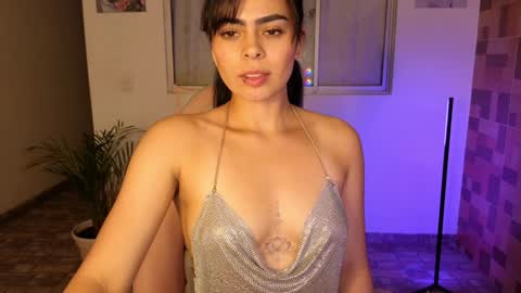 Snapshot of sexxylady__ chatting on January 17, 9:28 pm Angie online show from January 17, 9:28 pm