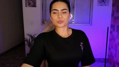 Snapshot of sexxylady__ chatting on March 3, 11:23 pm Angie online show from March 3, 11:23 pm