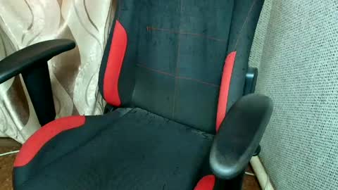 Jessica  Face only in pvt or in snapchat Dont ask more.... online show from April 22, 9:06 am