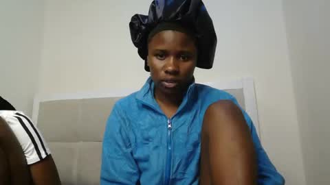 Snapshot of sexy_bree25 chatting on October 19, 8:22 pm bree online show from October 19, 8:22 pm