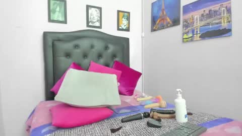 sexy_candy18x online show from April 25, 12:13 am