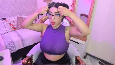 Snapshot of sexy_cristall chatting on February 11, 8:10 pm C R I S T A L online show from February 11, 8:10 pm
