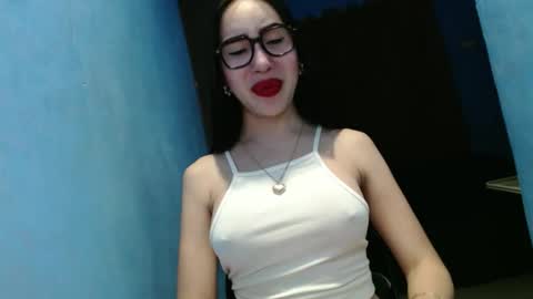 sexy_emily92 online show from February 22, 9:54 am