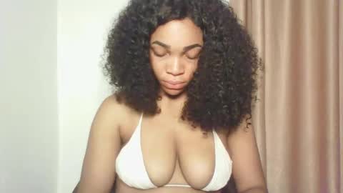 Snapshot of sexy_kitty881 chatting on September 29, 7:30 pm Sexy kitty881 online show from September 29, 7:30 pm