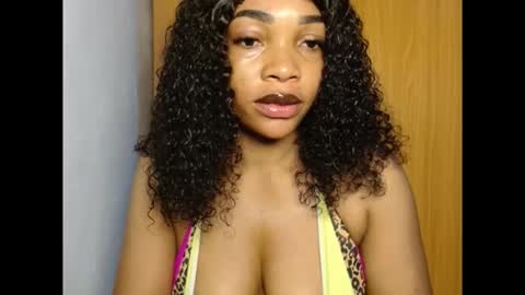 Snapshot of sexy_kitty881 chatting on September 12, 6:48 pm Sexy kitty881 online show from September 12, 6:48 pm