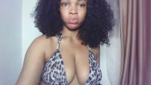 Snapshot of sexy_kitty881 chatting on October 2, 9:42 pm Sexy kitty881 online show from October 2, 9:42 pm