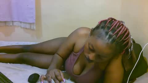 sexy_latasha online show from April 23, 12:29 pm