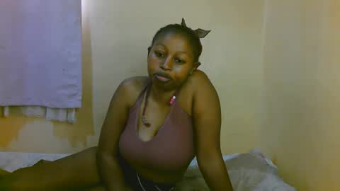 sexy_latasha online show from April 23, 8:00 am