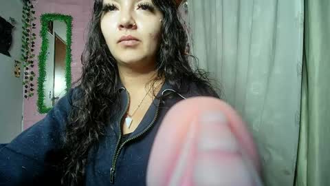 sexy lolas online show from April 11, 7:45 am