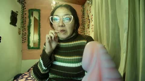 sexy lolas online show from April 21, 1:42 am