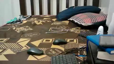 Snapshot of sexy_lunah chatting on February 24, 6:47 pm Luna online show from February 24, 6:47 pm