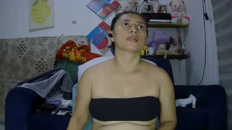 Mary online show from April 21, 2:51 am