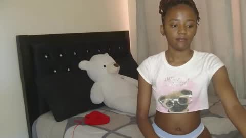 sexy_moh1 online show from January 7, 5:55 am