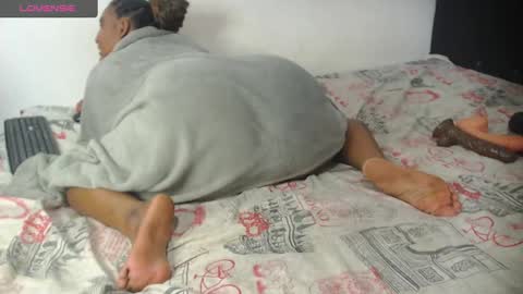 Snapshot of sexy_night_bm chatting on December 13, 2:21 am Jhoana online show from December 13, 2:21 am