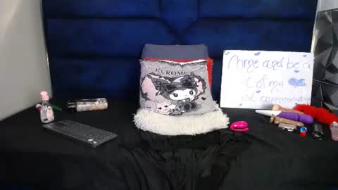 karoline online show from June 18, 4:36 am