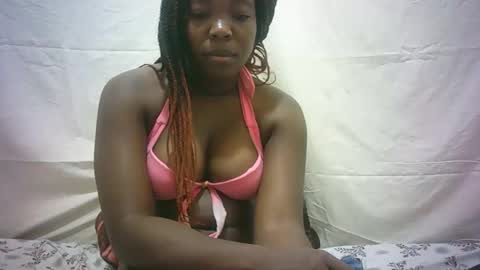 Snapshot of sexy_sandrah chatting on March 12, 9:35 pm sexy_sandrah online show from March 12, 9:35 pm