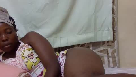 Snapshot of sexy_sandrah chatting on February 4, 3:22 am sexy_sandrah online show from February 4, 3:22 am