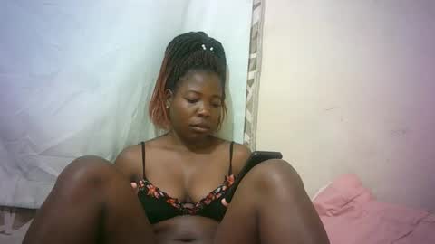 Snapshot of sexy_sandrah chatting on February 16, 5:37 am sexy_sandrah online show from February 16, 5:37 am