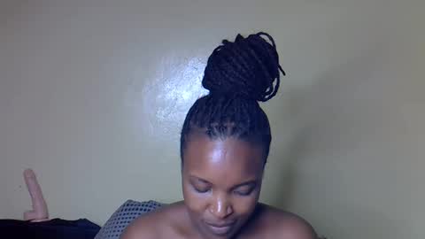 Snapshot of sexy_sazii chatting on October 12, 2:47 am sexy_sazii online show from October 12, 2:47 am