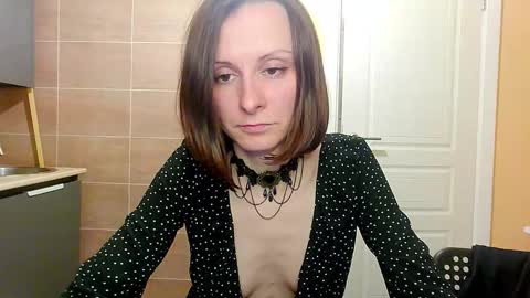 Snapshot of sexy_wise_kind chatting on October 4, 9:19 pm Mandy Green online show from October 4, 9:19 pm