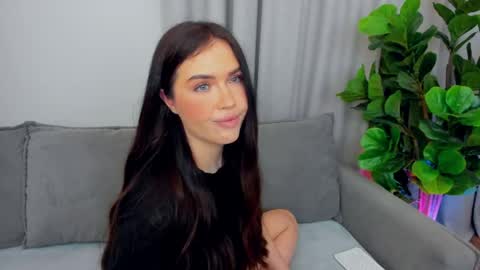 Lou online show from May 26, 9:47 pm