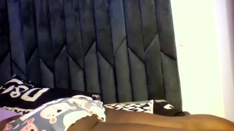 sexyannx online show from December 3, 4:59 am