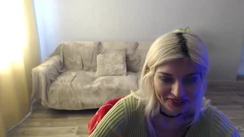 sexybeatriice online show from April 21, 6:31 am