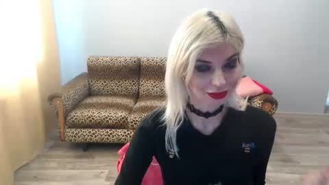 sexybeatriice online show from January 15, 7:36 am