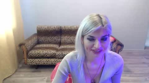 sexybeatriice online show from November 11, 7:38 am