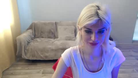 sexybeatriice online show from June 25, 6:29 am