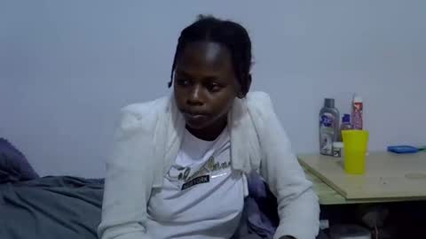 sexybeiby1 online show from April 15, 9:32 am