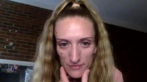 KendalLove317 online show from December 2, 7:10 am