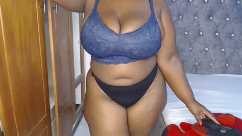 Snapshot of sexychocco_ chatting on February 26, 11:00 am sexychocco online show from February 26, 11:00 am
