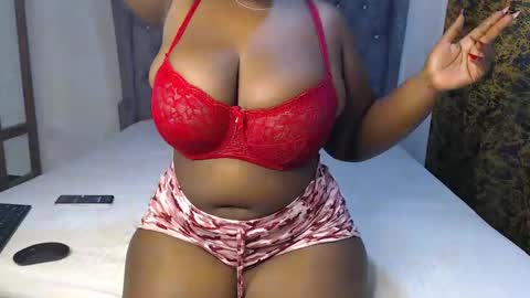 Snapshot of sexychocco_ chatting on March 10, 9:23 am sexychocco online show from March 10, 9:23 am