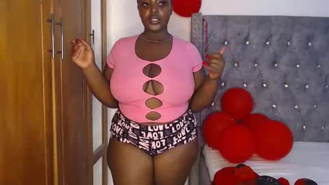 Snapshot of sexychocco_ chatting on February 21, 9:34 am sexychocco online show from February 21, 9:34 am