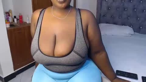Snapshot of sexychocco_ chatting on January 27, 10:06 pm sexychocco online show from January 27, 10:06 pm