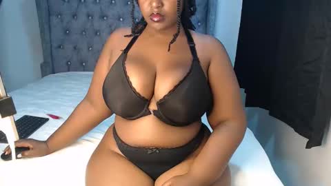 Snapshot of sexychocco_ chatting on September 11, 7:42 am sexychocco online show from September 11, 7:42 am