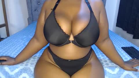 Snapshot of sexychocco_ chatting on October 5, 6:02 pm sexychocco online show from October 5, 6:02 pm