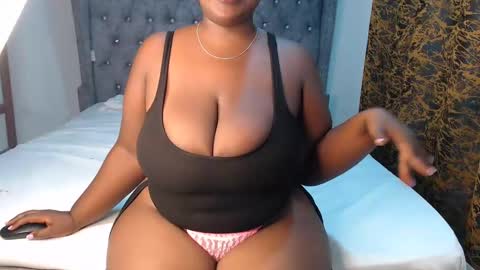 Snapshot of sexychocco_ chatting on January 16, 6:06 pm sexychocco online show from January 16, 6:06 pm