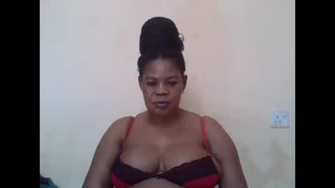 Snapshot of sexydove2 chatting on February 28, 7:58 am EMILY online show from February 28, 7:58 am
