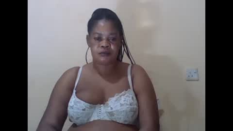 Snapshot of sexydove2 chatting on March 7, 2:36 am EMILY online show from March 7, 2:36 am