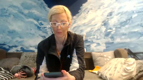 ENI pvt moan your name  WHEN I M NOT online you tell me in SNAPCHAT deal yes add me...  FREE TWITTER magiconline101...... online show from January 26, 10:13 pm